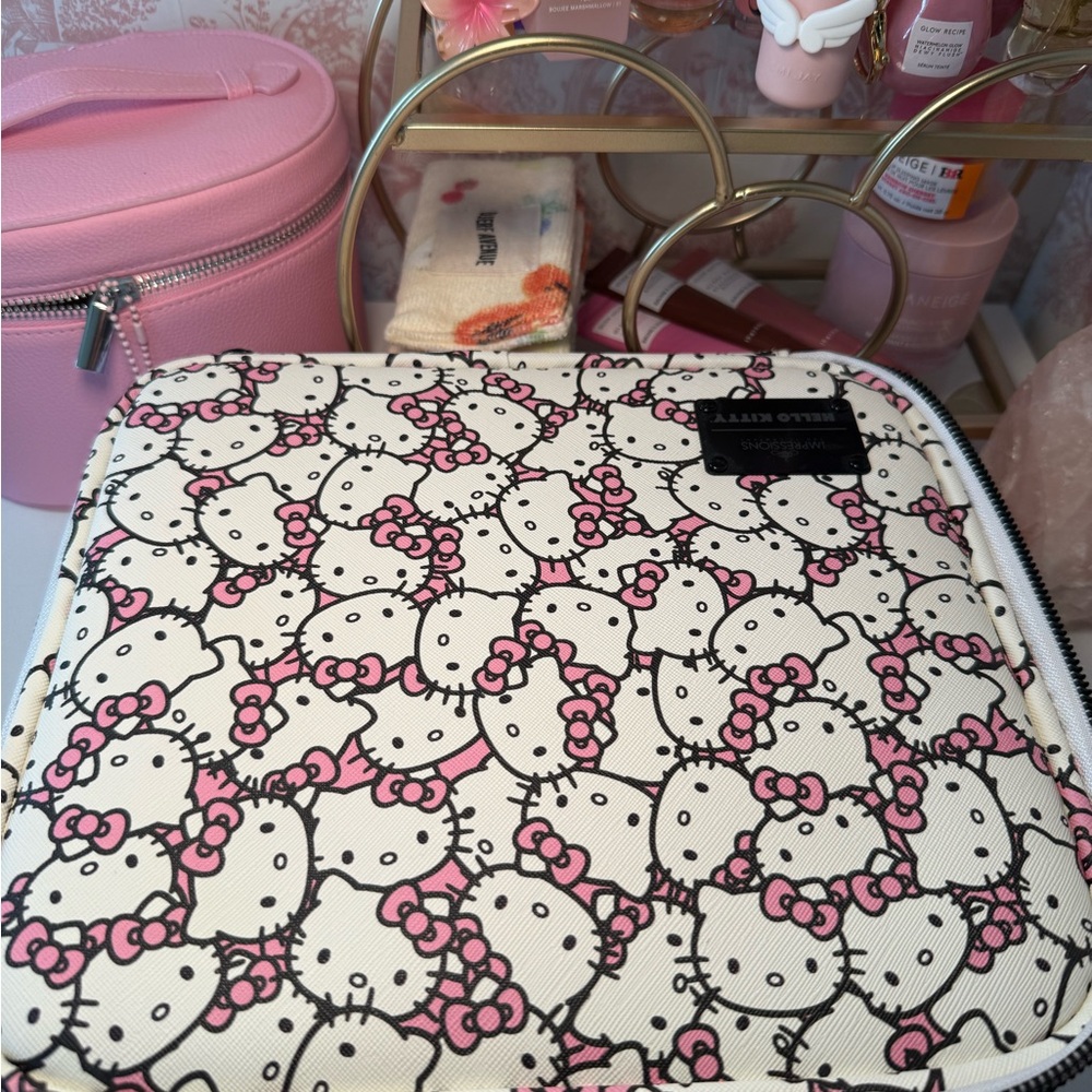 Hello Kitty Patterned Cosmetic Case Impressions C… - image 1
